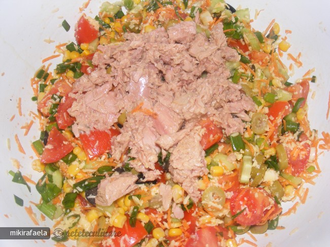 Salata de Ton (varianta de Vara)