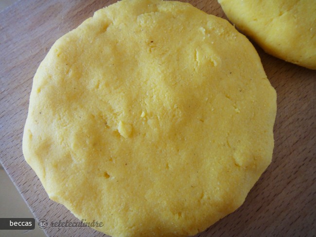 Arepas cu Pui si Avocado