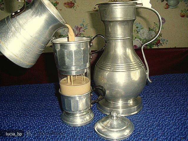 Chai - Ceai Negru Indian cu Lapte si Condimente