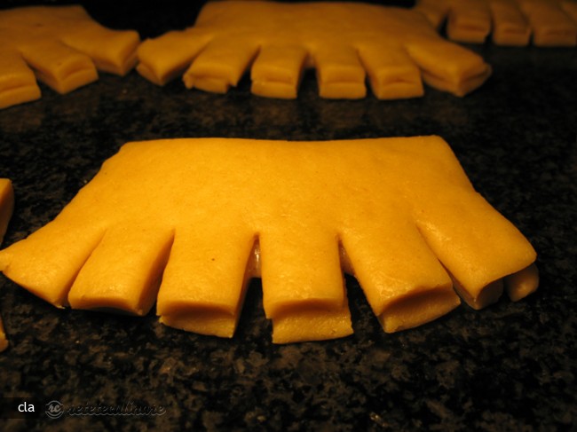 Gheare de Urs (bear Claws)