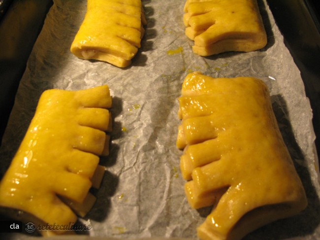 Gheare de Urs (bear Claws)