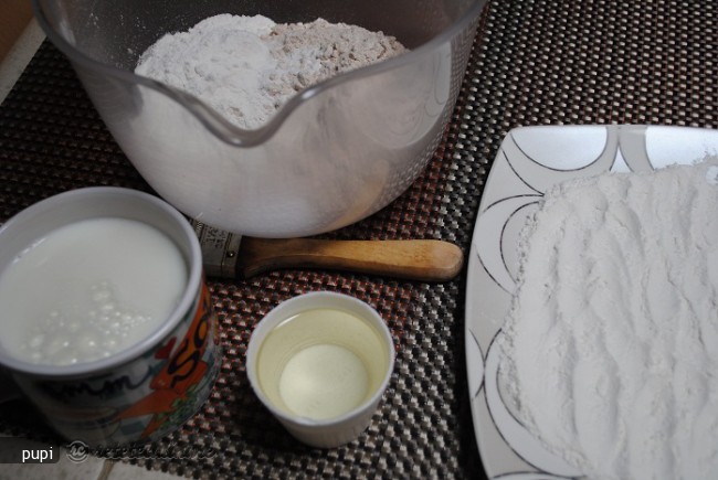 Lachha Paratha (Paine in Straturi)