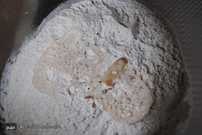 Lachha Paratha (Paine in Straturi)