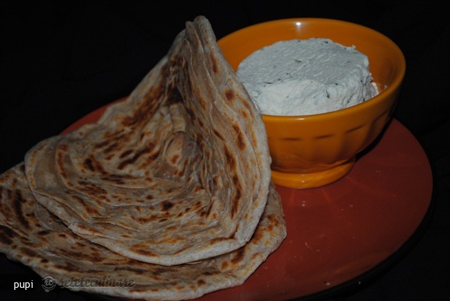 Lachha Paratha (Paine in Straturi)