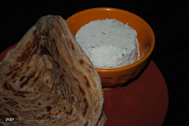 Lachha Paratha (Paine in Straturi)
