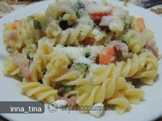 Paste Fusilli cu Zucchine