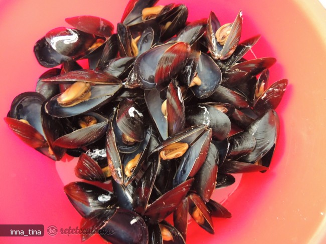 Zuppa Di Cozze Alla Napoletana (Supa de Scoici)