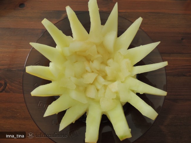 Salata de Fructe cu Inghetata