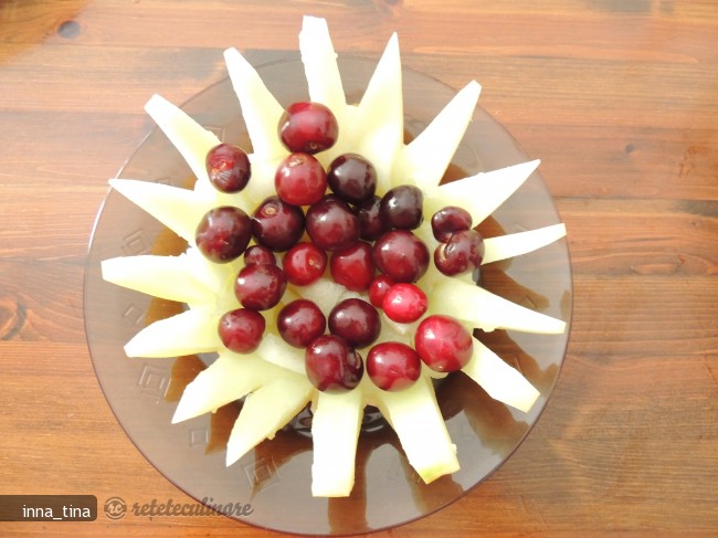 Salata de Fructe cu Inghetata