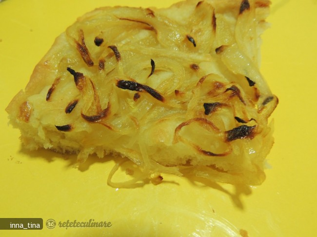 Foccacia cu Ceapa (Foccacia Con Le Cipolle)