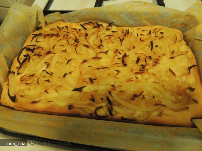 Foccacia cu Ceapa (Foccacia Con Le Cipolle)