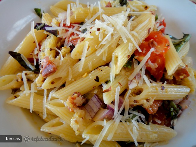 Penne cu Chorizo, Legume si Manchego