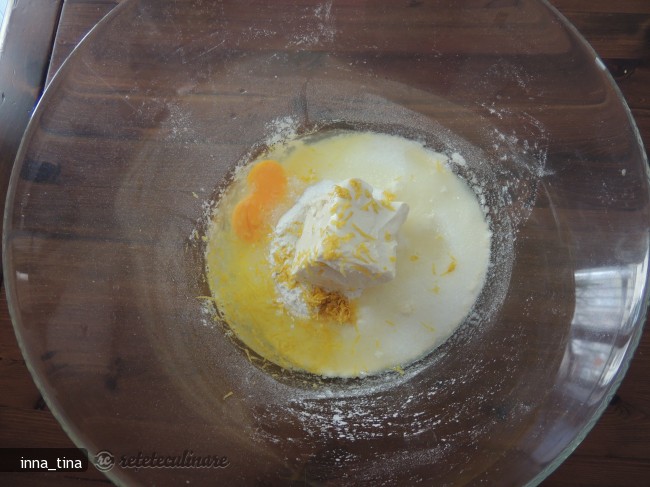 Tarta cu Piersici