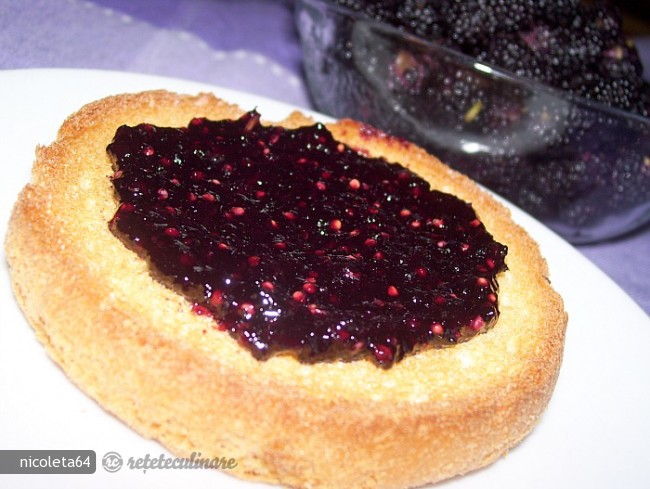 Gem (Dulceata) de Dude Negre