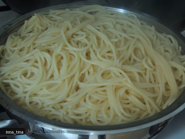 Spaghetti cu Anghinare (Spaghetti Con Carciofi)