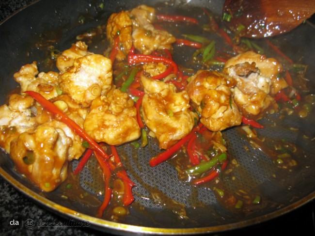 Pui General Tso (General Tso`s Chicken)