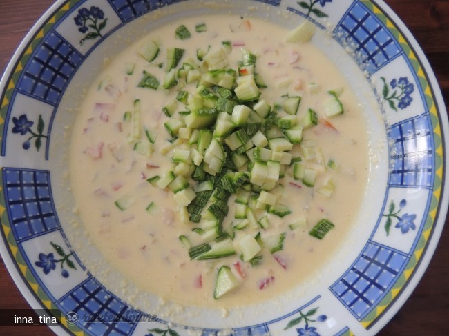 Cosulete cu Costita si Legume
