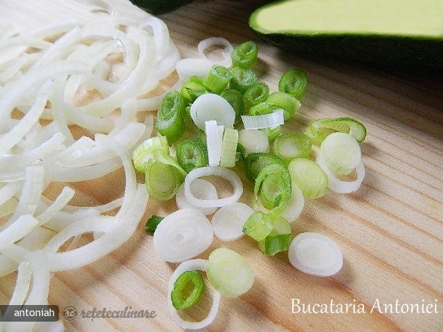 Mic Dejun cu Avocado si Branza Albastra