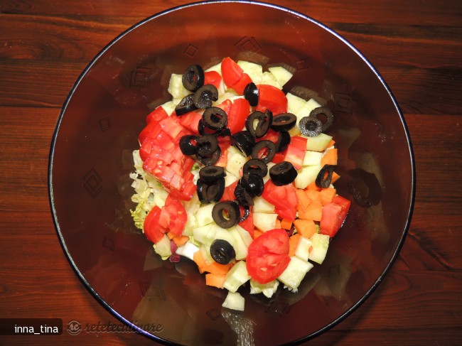 Salata de Cruditati si Kiwi