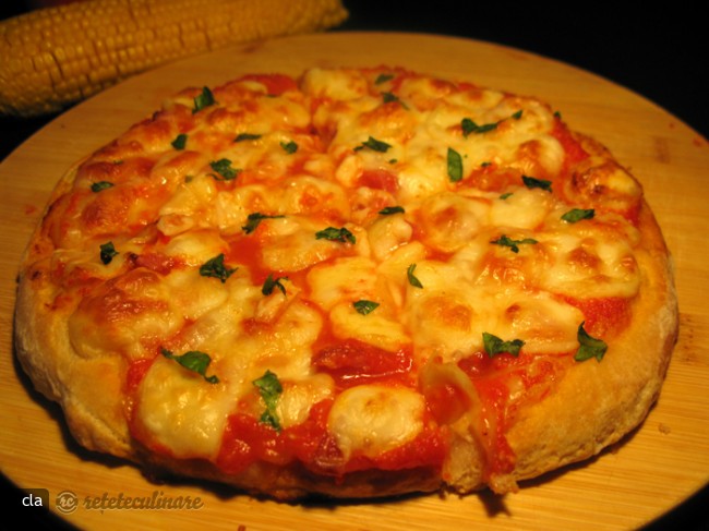 Pizza Buna cu Aluat Pufos