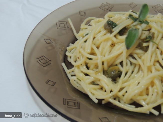 Spaghete cu Ulei de Masline, Aromatizat si Capere