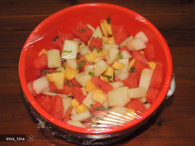 Salata de Fructe cu Menta