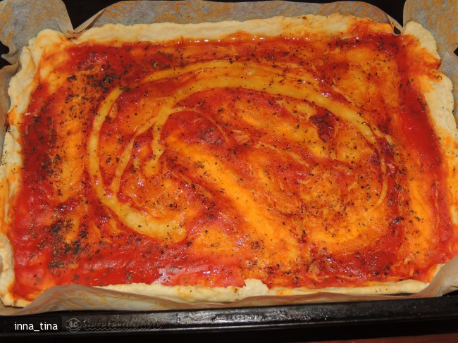 Pizza cu Pancetta si Wurstel