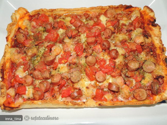 Pizza cu Pancetta si Wurstel