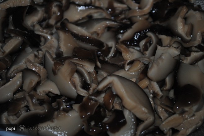 Carne de Vita cu Ciuperci la tigaie