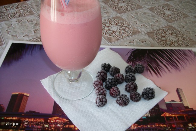Smoothie cu Pepene Rosu