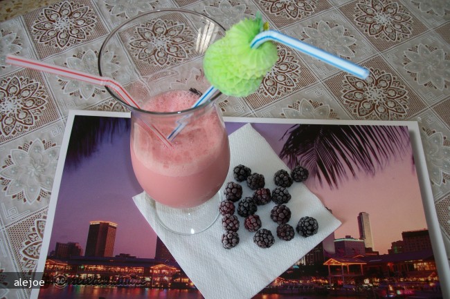Smoothie cu Pepene Rosu