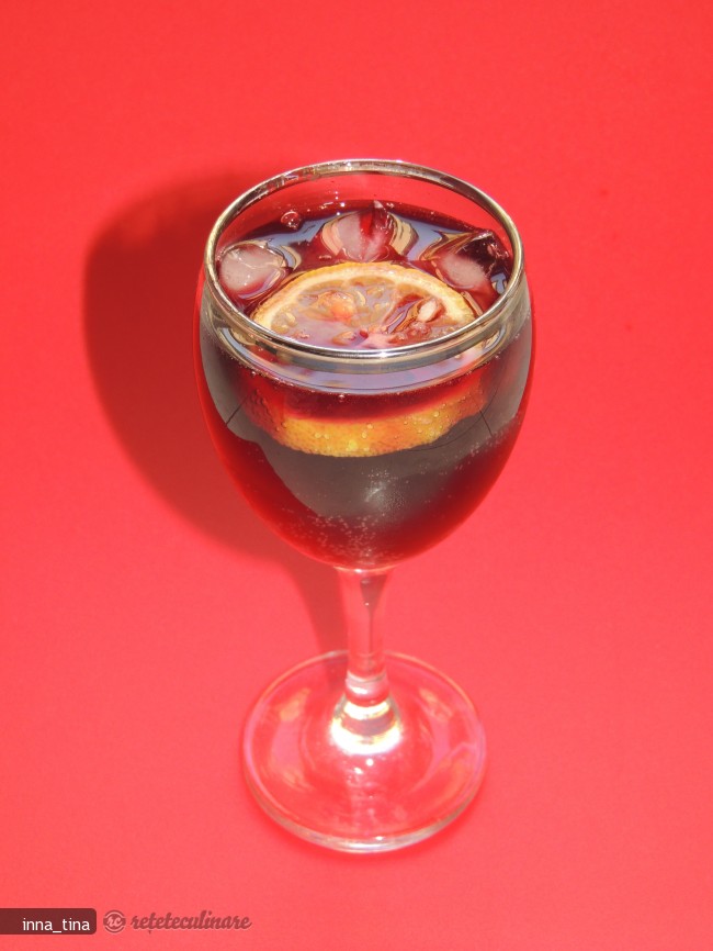Tinto de Verano (Vin Rosu, de Vara)
