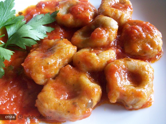 Gnocchi din Vinete cu Sos de Rosii