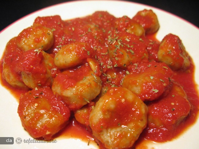 Gnocchi din Vinete cu Sos de Rosii