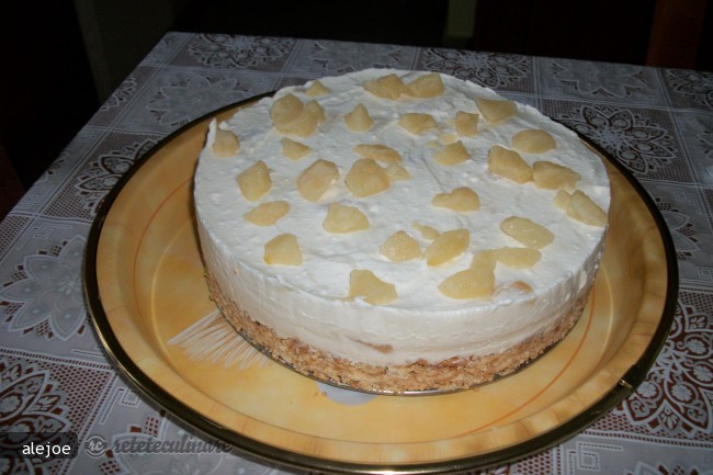Cheesecake cu Ricotta si Pere