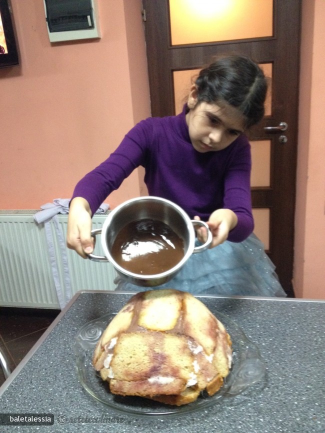 Vegan Winter Pudding Bombe