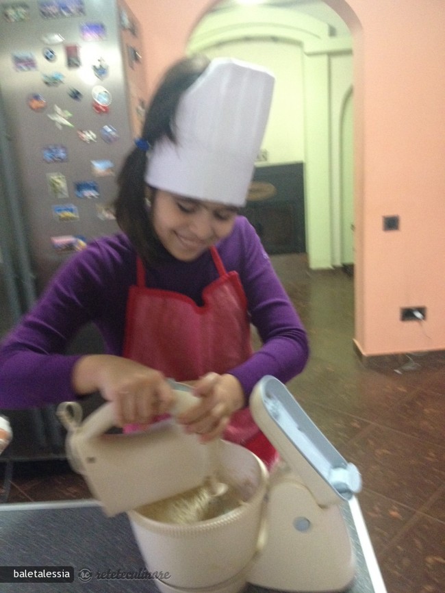Tort de Merisoare si Alune de Padure