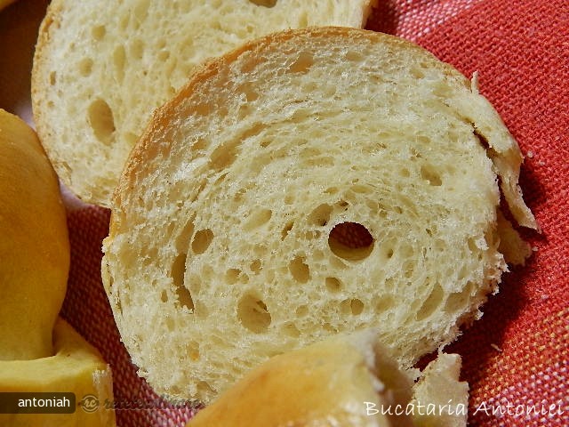 Cornuri cu sare, cornuri cu mac (reteta bunicii)