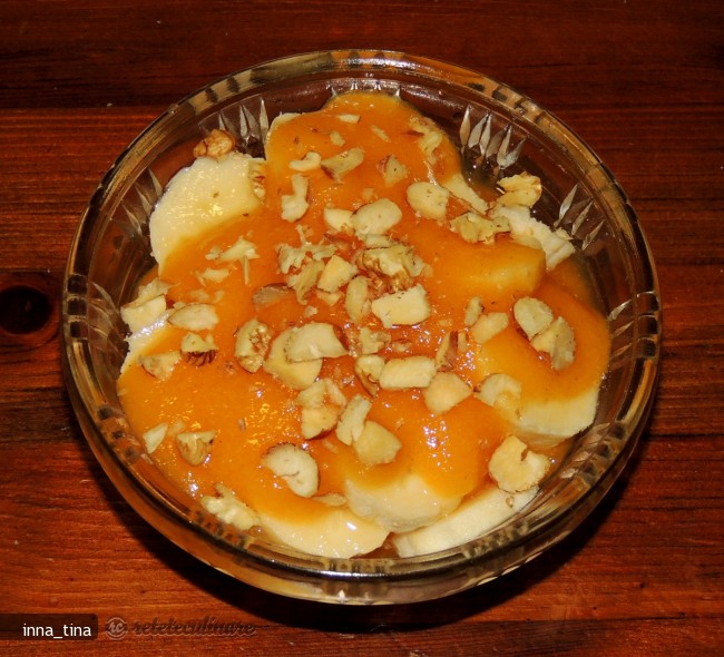 Salata Vegana de Fructe