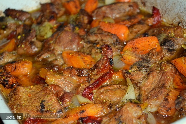 Ceafa/Cotlet de Porc cu Piure de Telina si Piersici