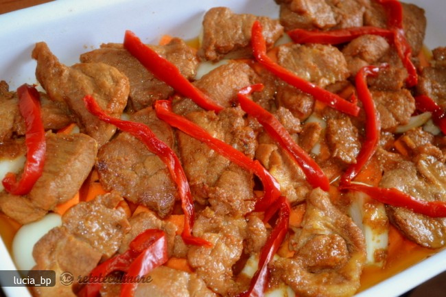 Ceafa/Cotlet de Porc cu Piure de Telina si Piersici
