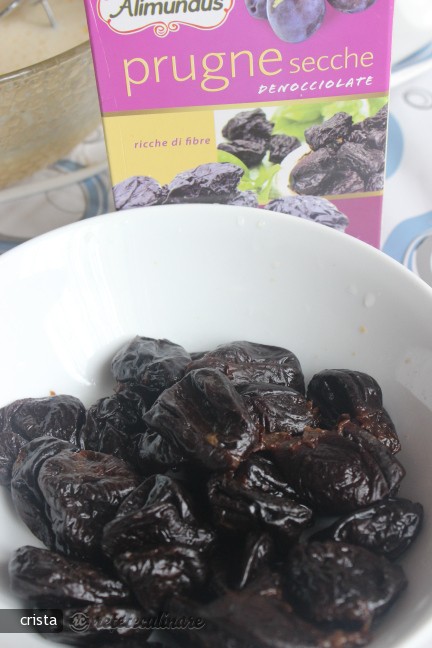 Far Breton cu Prune Uscate