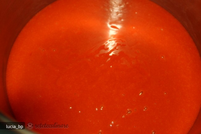 Pasta din Macese