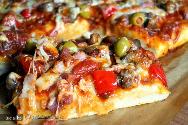 Pizza si Un Aluat Dupa O Reteta Jamie Oliver