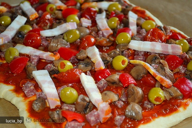 Pizza si Un Aluat Dupa O Reteta Jamie Oliver