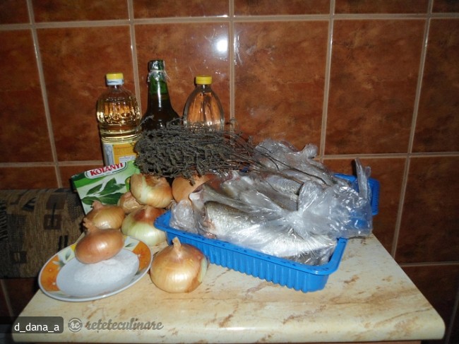 Conserva de Peste in Sos Tomat