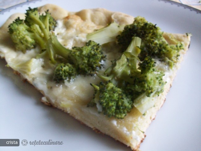 Pizza din Faina Kamut cu Gorgonzola si Broccoli