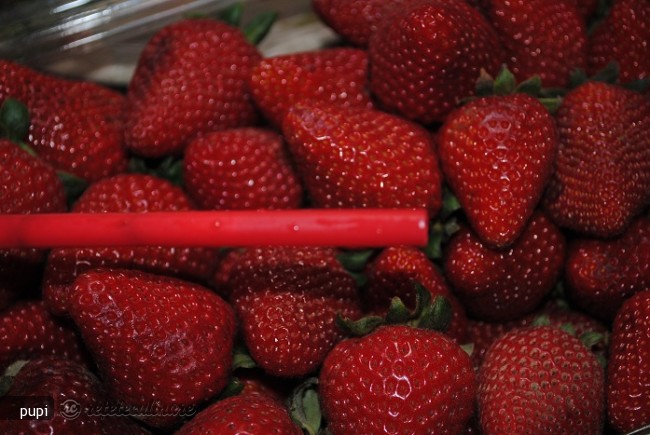 Cum Curatam Capsunele de Codita