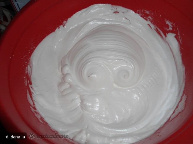 Tort cu Crema Mascarpone