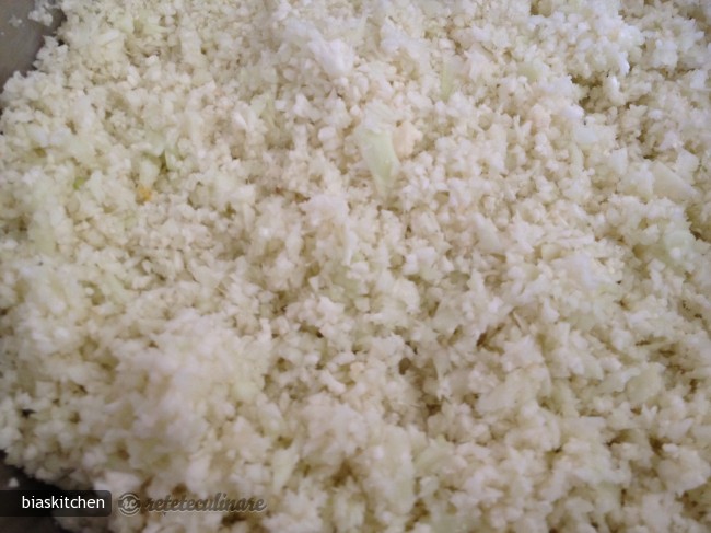 Curry de Naut cu Pilaf din Conopida